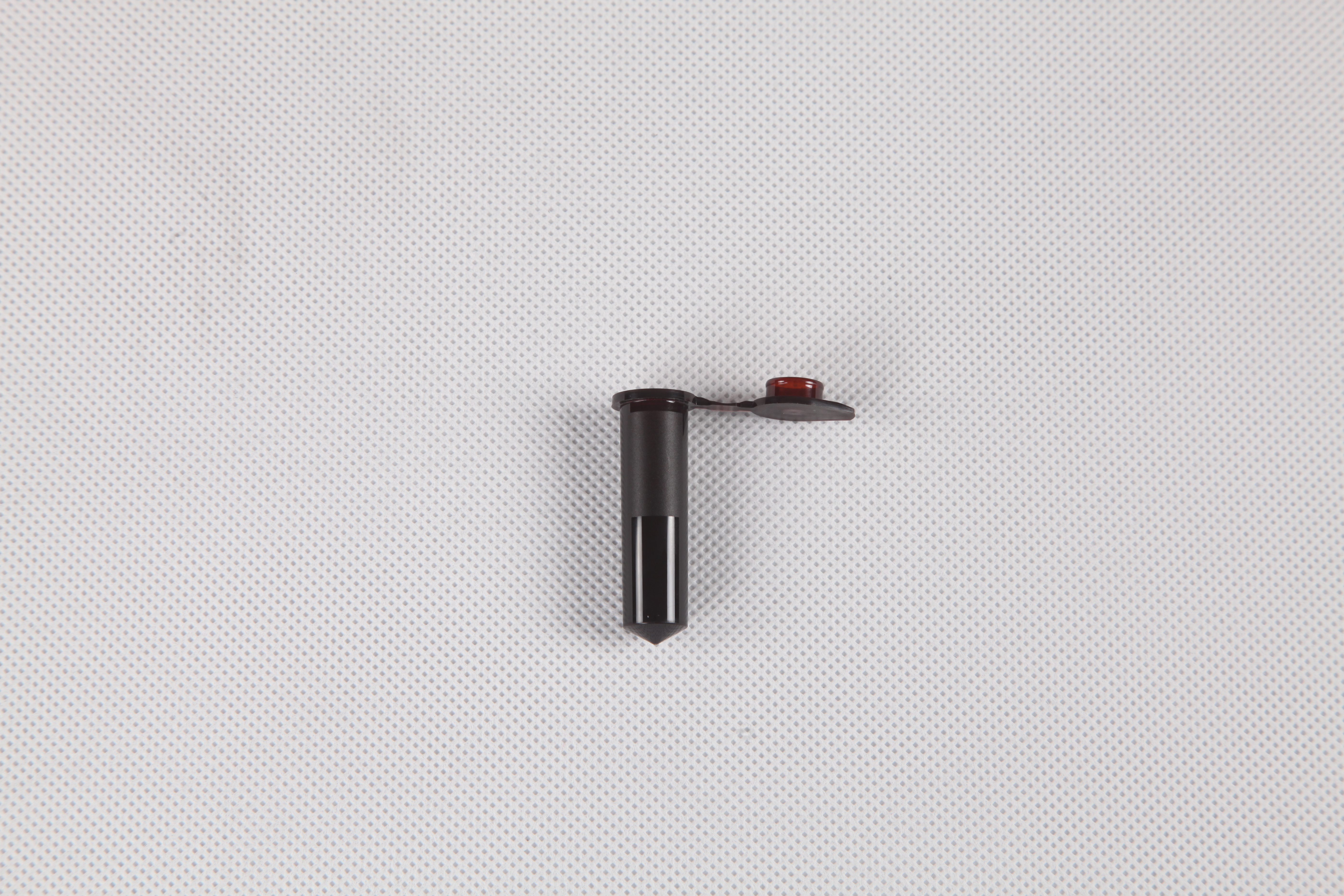 按压盖微量离心管（2.0ml、PP材质、棕色、袋装，非灭菌、用于核酸储存） - Axygen